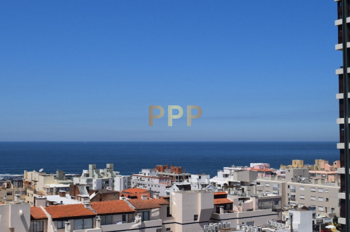 Apartamento ID.2321 - SE VENDE APARTAMENTO 1 DORMITORIO EN PENINSULA, PUNTA DEL ESTE CON MUY LINDA VISTA.