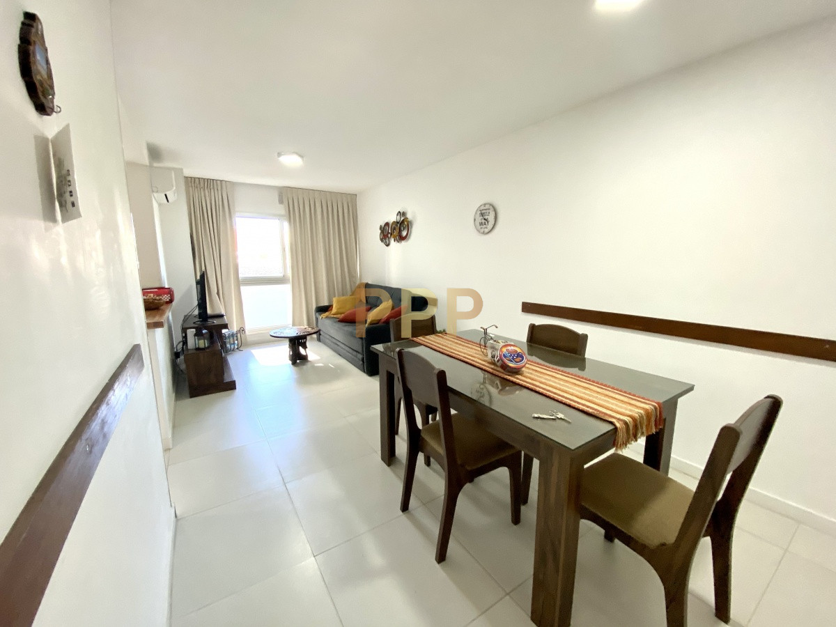 Apartamento ID.1262 - Apartamento en alquiler sobre Roosevelt con piscina y servicios, Punta del Este.