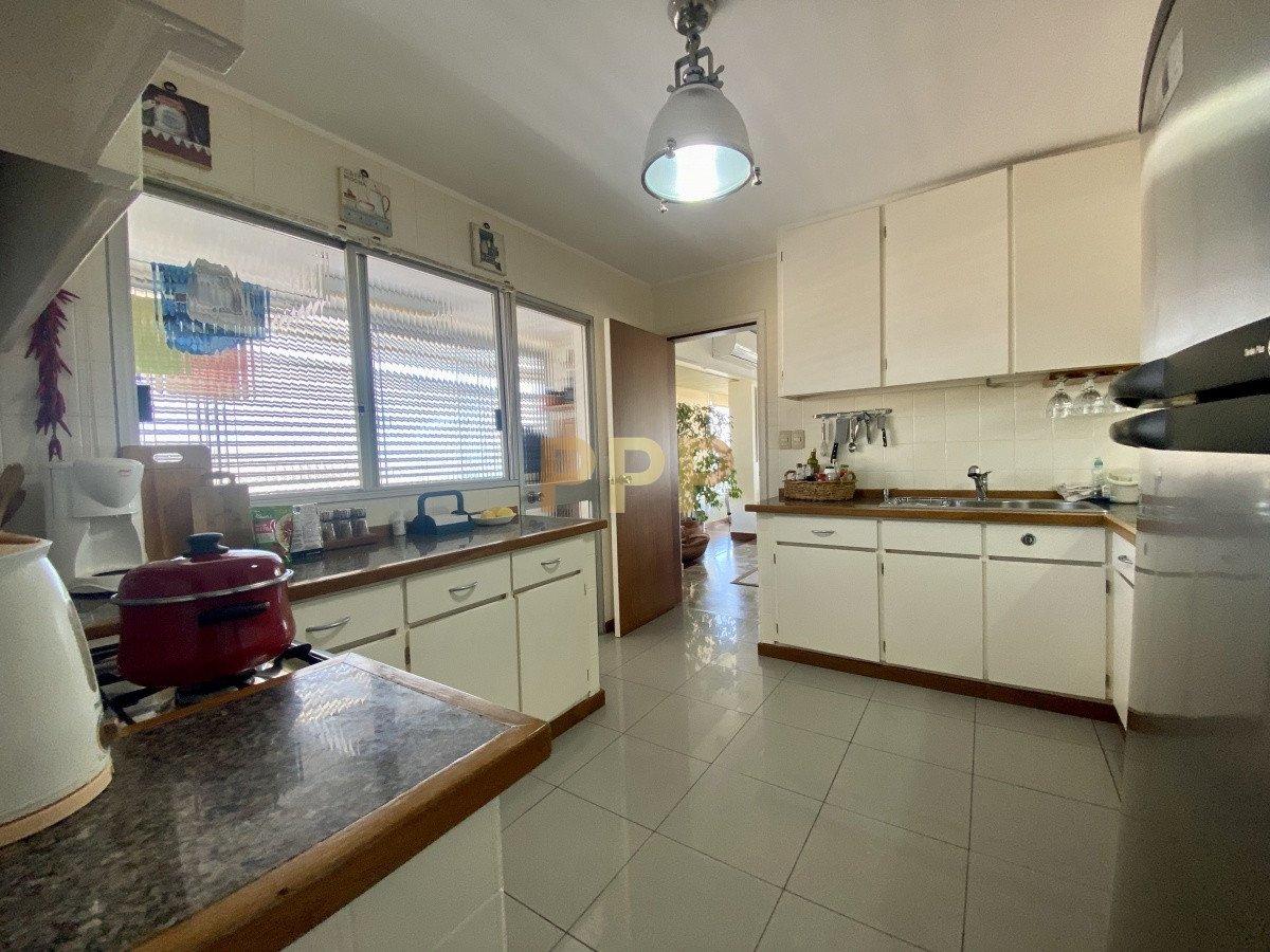 Apartamento ID.3744 - En venta y alquiler primera línea con excelentes vistas!!!