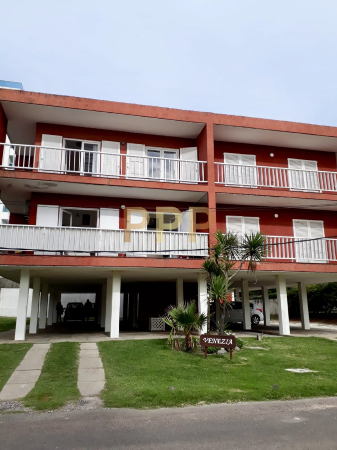 Apartamento ID.1405 - En alquiler con vista al mar, totalmente reciclado