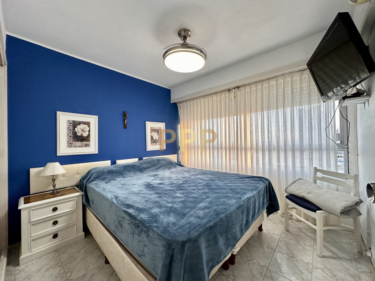 Apartamento ID.1052 - Apartamento en Peninsula, 2 dormitorios *