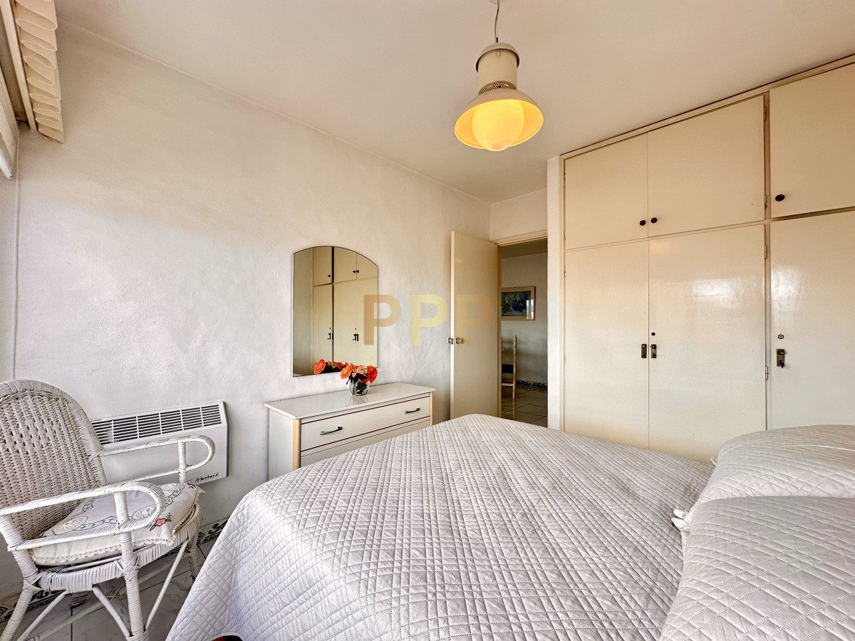 Apartamento ID.4199 - En Venta, a 100 metros del mar, Península Punta del Este