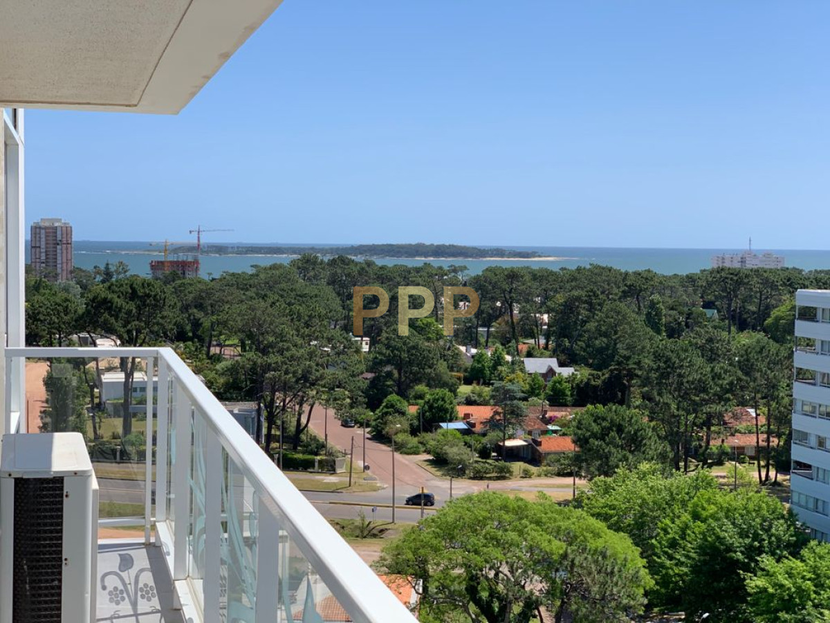 Apartamento ID.3678 - En venta, excelente oportunidad , piso alto en torre de categoría.