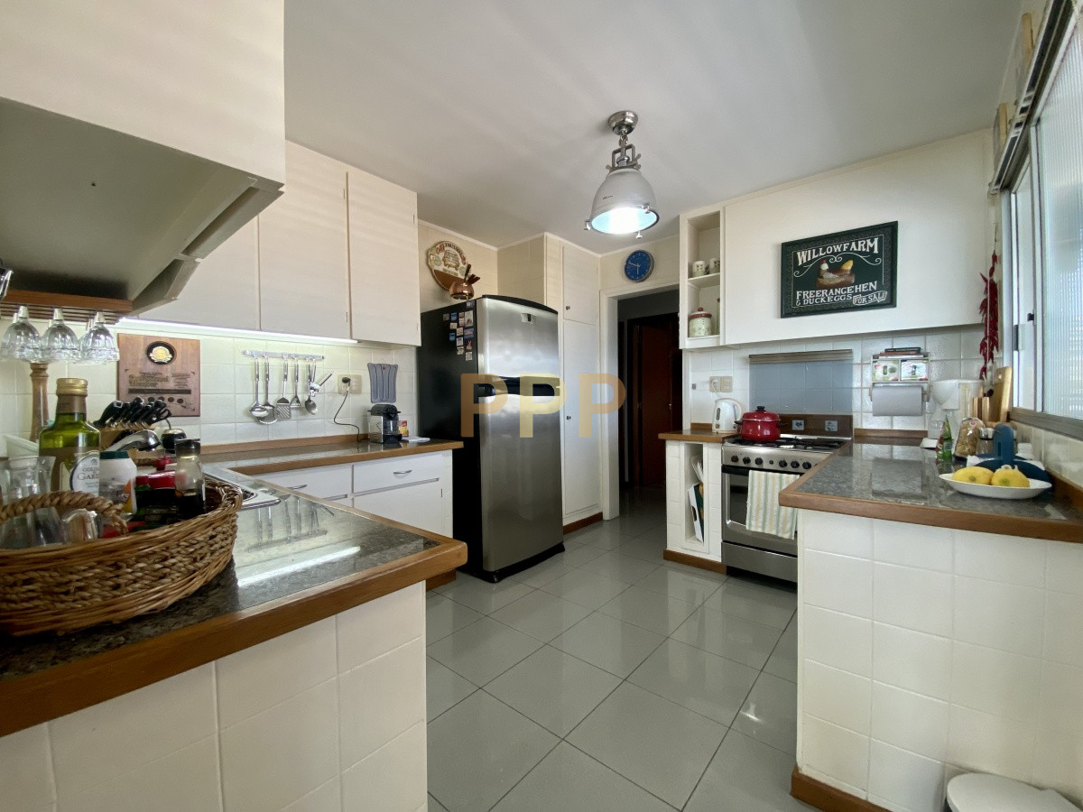 Apartamento ID.3744 - En venta y alquiler primera línea con excelentes vistas!!!