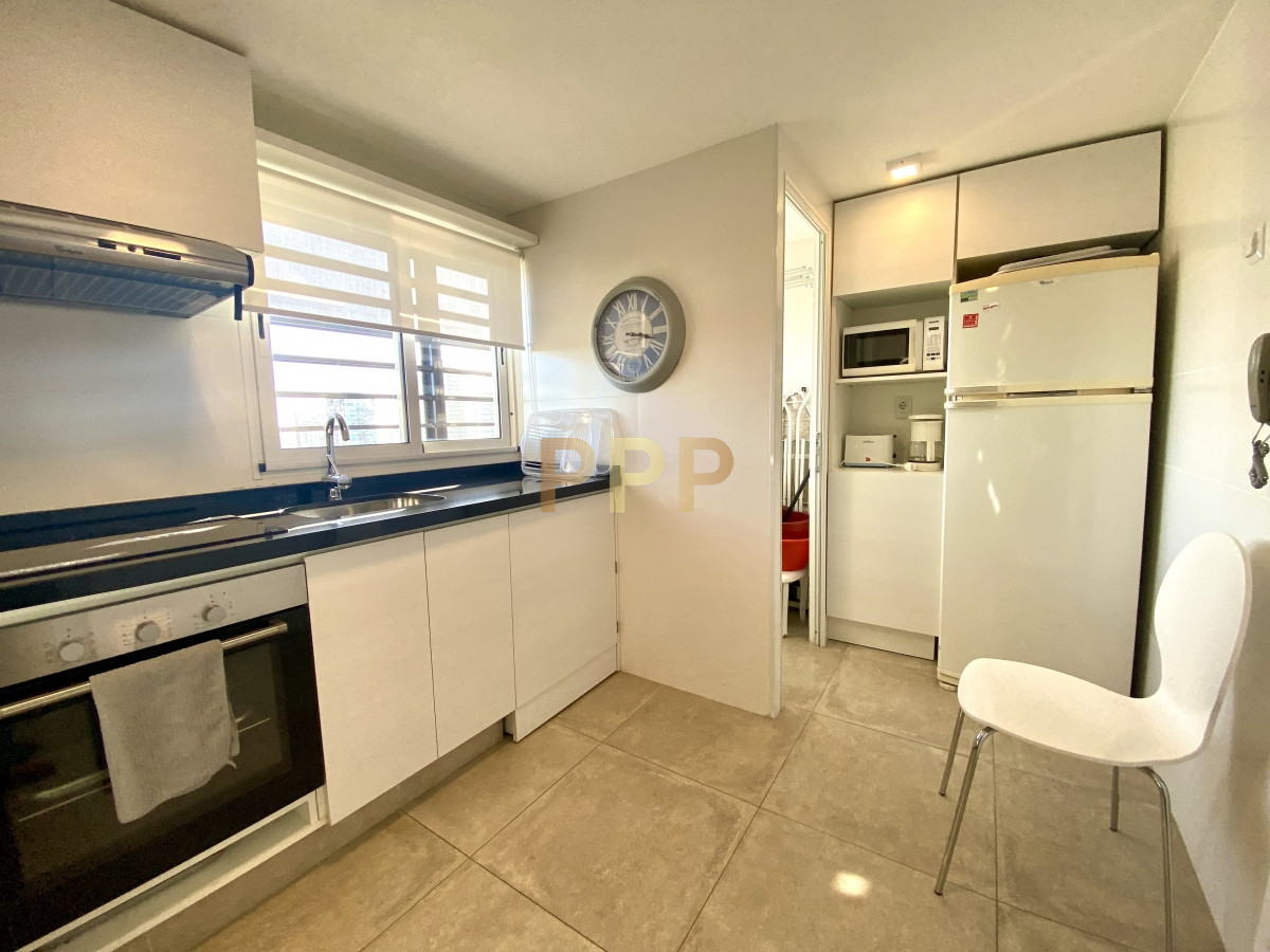 Apartamento ID.12 - Apto en alquiler, primera línea, totalmente reciclado!!!