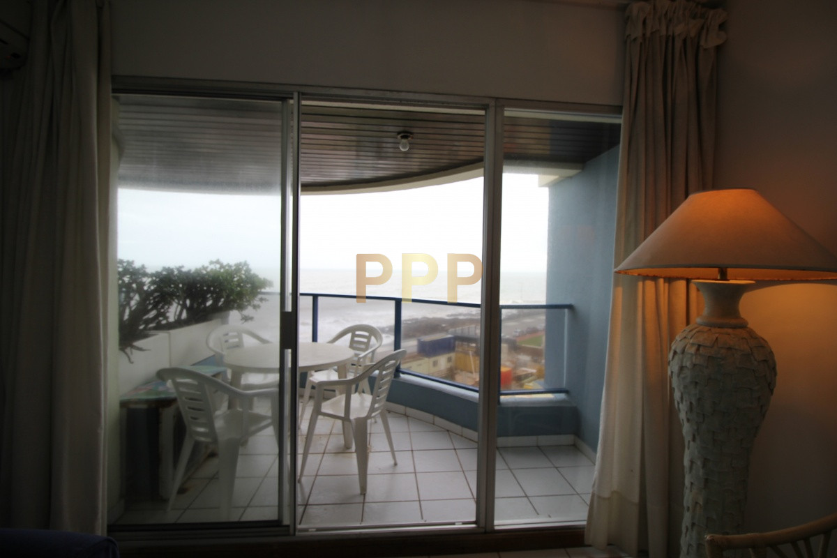 Apartamento ID.1063 - Apartamento en alquiler en Península frente al mar.