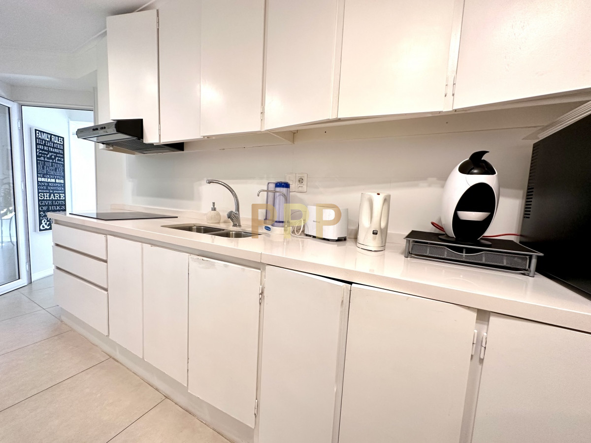 Apartamento ID.3943 - En venta y alquiler, primera línea, totalmente reciclado!!!