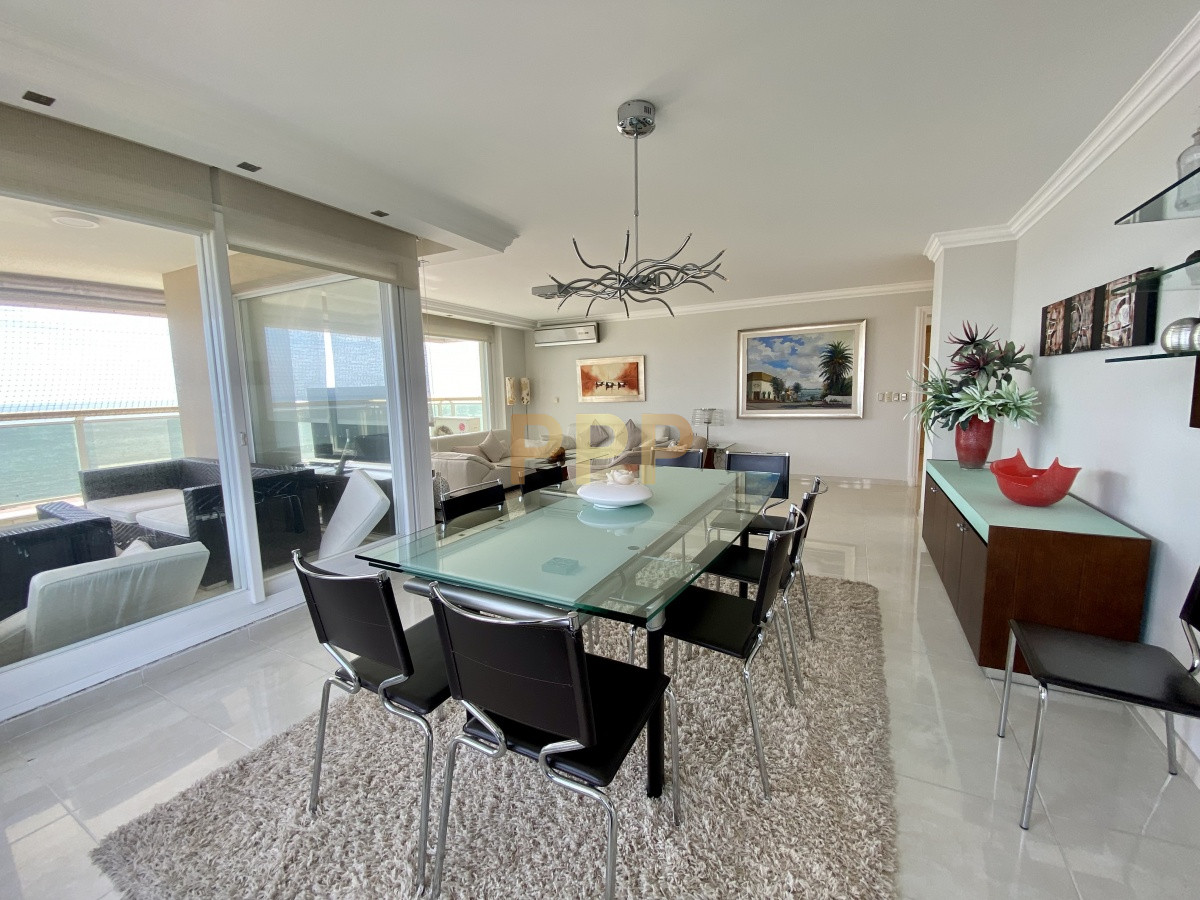 Apartamento ID.3468 - Piso alto en torre de categoría con todos y excelentes servicios.