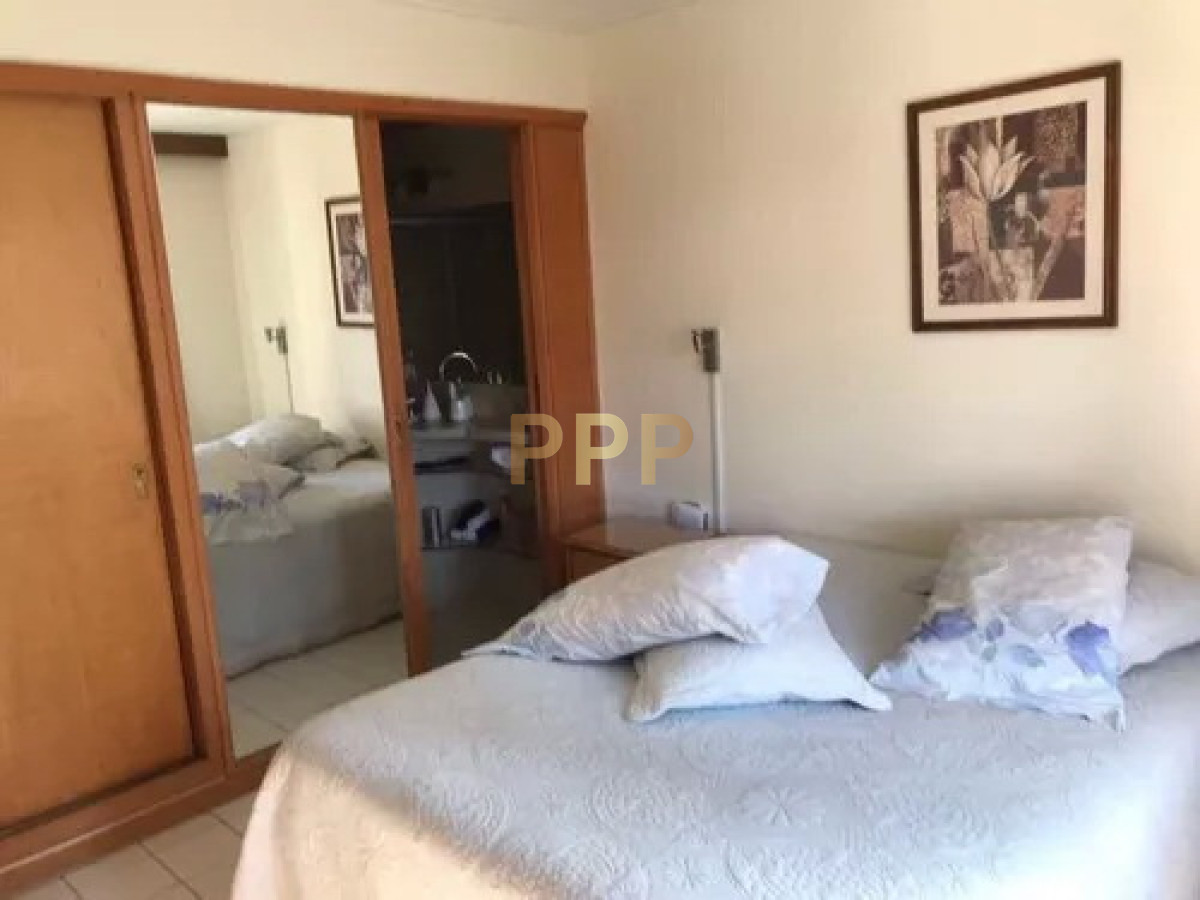 Apartamento ID.2478 - En venta apartamento en Peninsula , edificio con Parrillero y piscina.