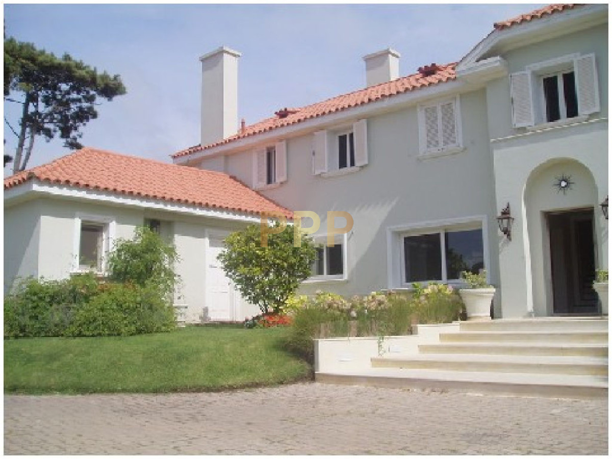 Casa ID.1640 - Espectacular residencia en una de las zonas mas cotizadas de Punta del Este, a metros del mar (Playa Brava).