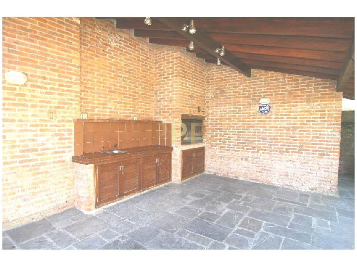 Casa ID.1701 - Casa en Mansa, 4 dormitorios *