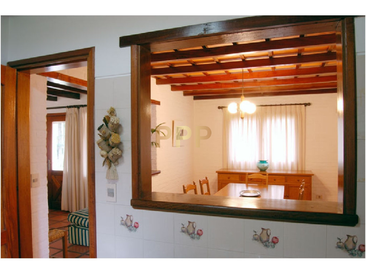 Casa ID.1719 - Casa de 2 dormitorios en alquiler en Rincon del Indio, Punta del Este