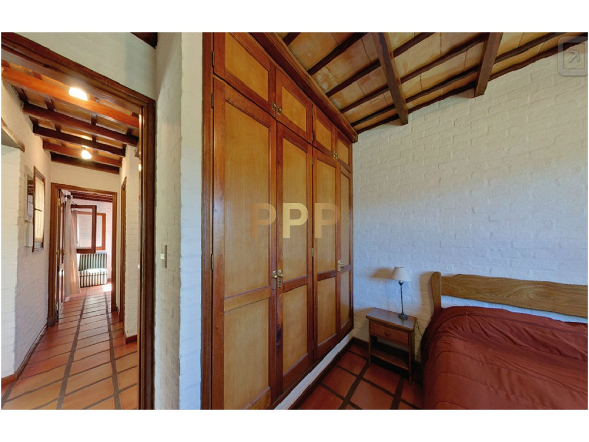 Casa ID.1719 - Casa de 2 dormitorios en alquiler en Rincon del Indio, Punta del Este