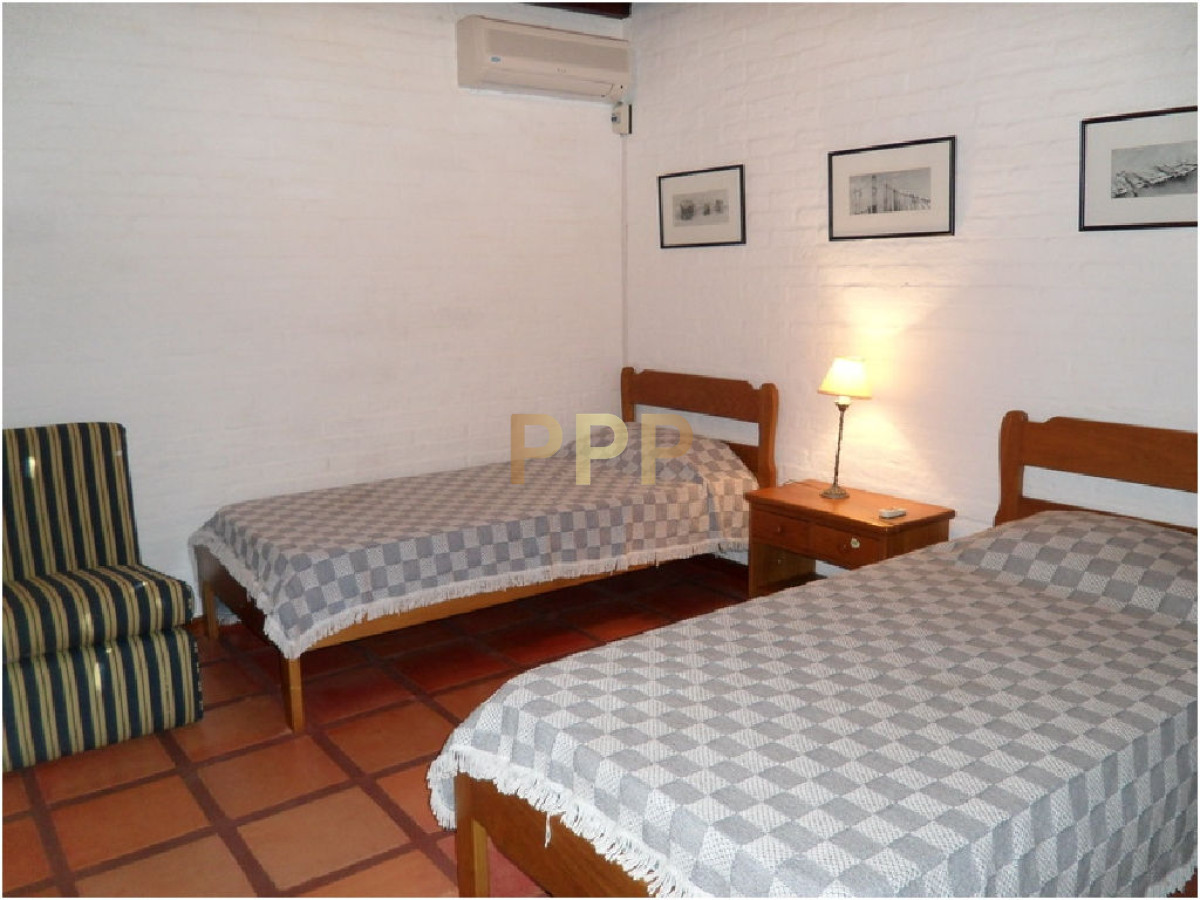 Casa ID.1719 - Casa de 2 dormitorios en alquiler en Rincon del Indio, Punta del Este