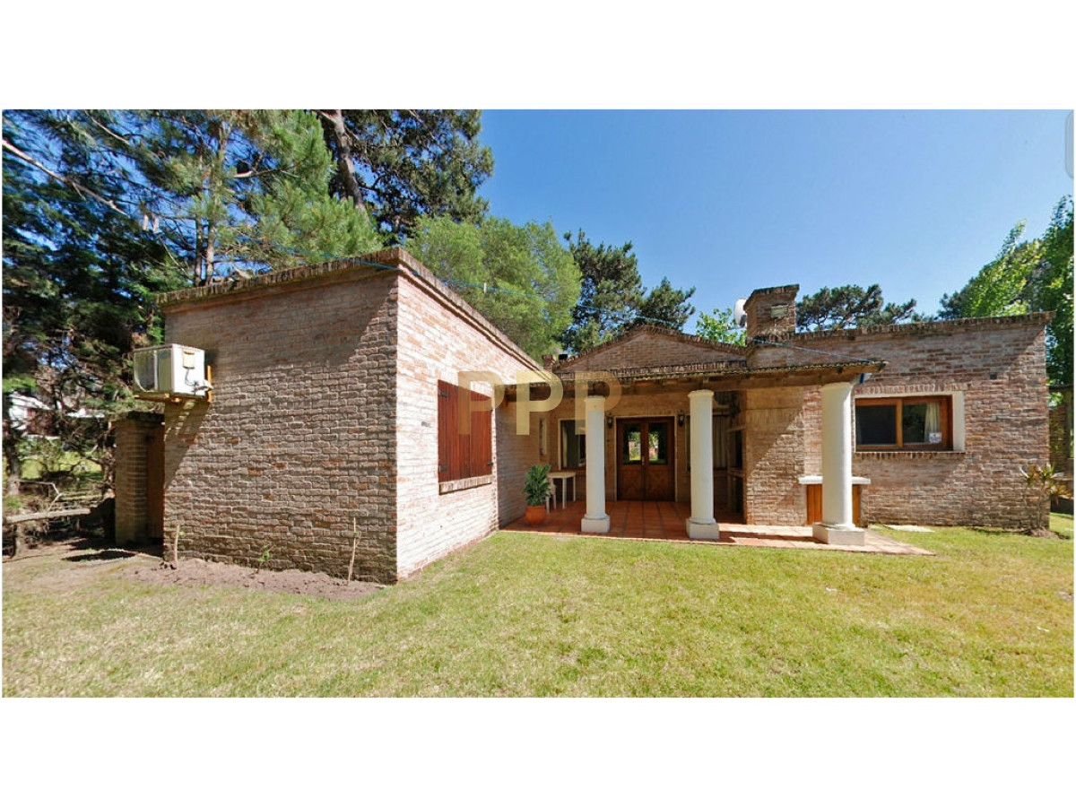 Casa ID.1719 - Casa de 2 dormitorios en alquiler en Rincon del Indio, Punta del Este
