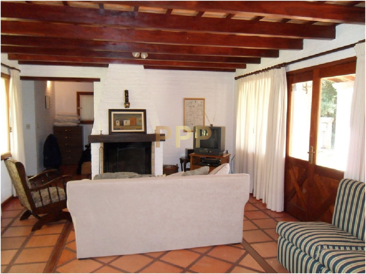 Casa ID.1719 - Casa de 2 dormitorios en alquiler en Rincon del Indio, Punta del Este