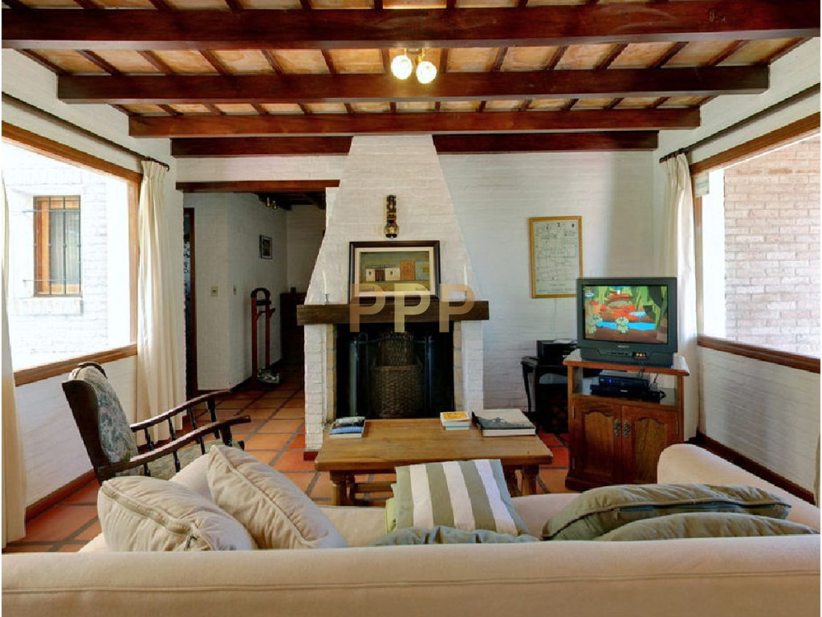 Casa ID.1719 - Casa de 2 dormitorios en alquiler en Rincon del Indio, Punta del Este
