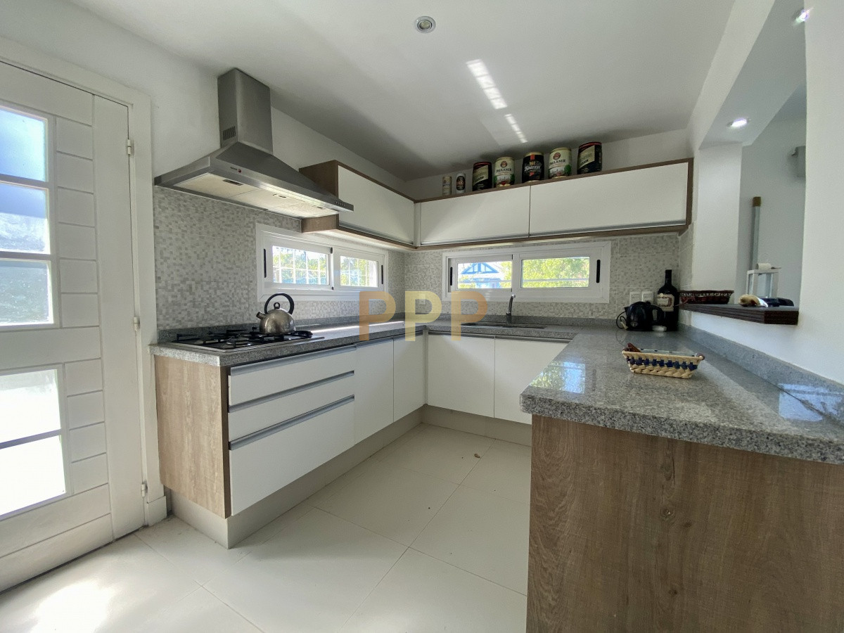 Casa ID.3676 - Casa en alquiler anual en Montoya!!! 