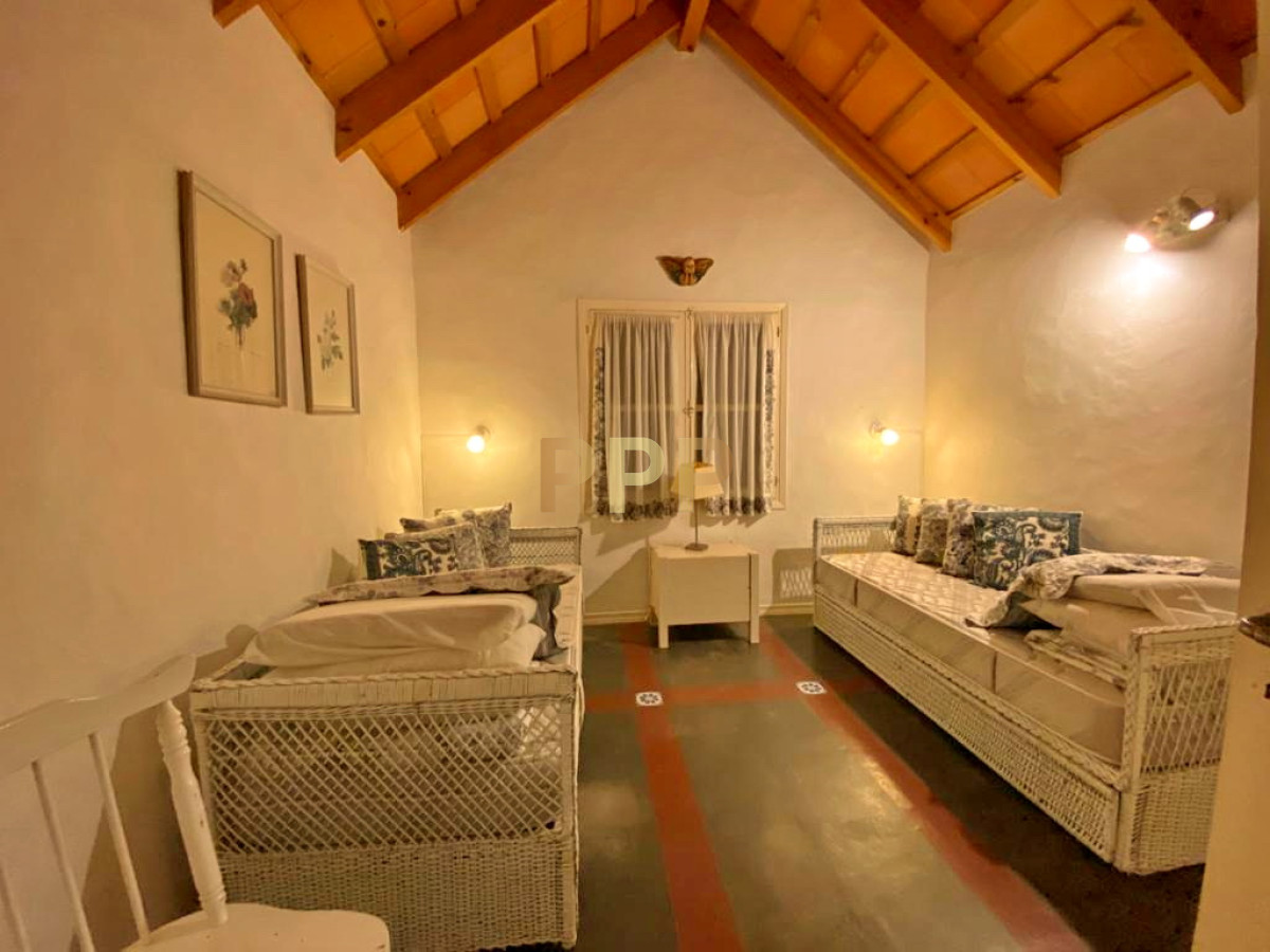 Casa ID.1675 - Casa en Brava, 3 dormitorios y demás con piscina!!!