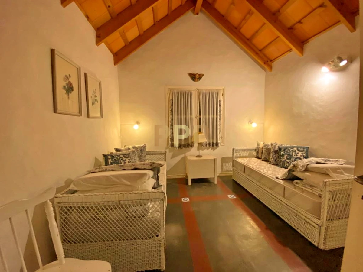 Casa ID.1675 - Casa en Brava, 3 dormitorios y demás con piscina!!!
