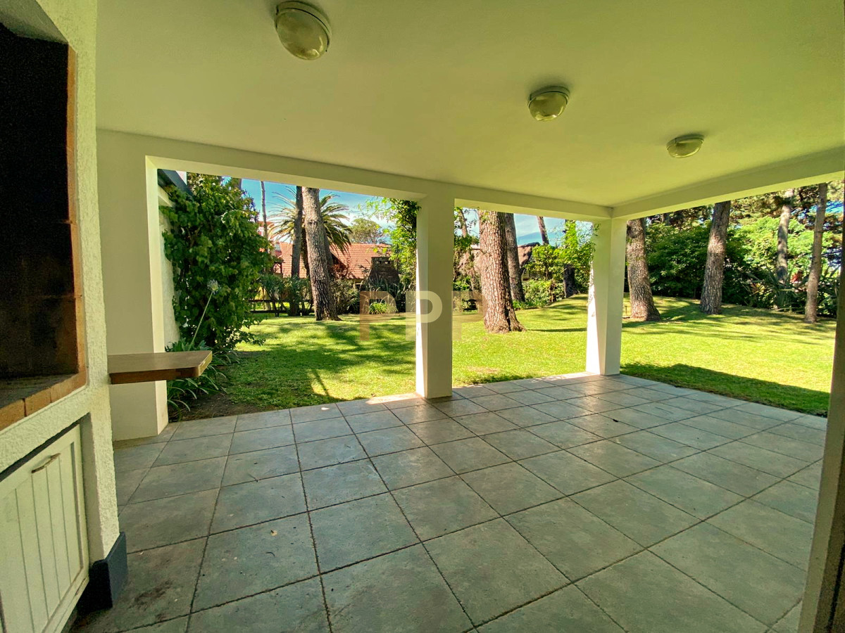 Casa ID.1675 - Casa en Brava, 3 dormitorios y demás con piscina!!!