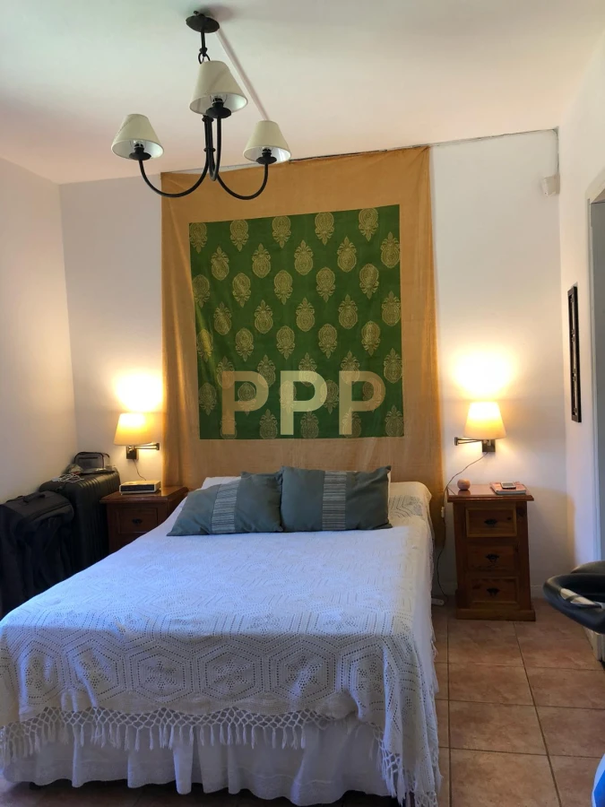 Casa ID.1658 - Casa de 3 dormitorios con piscina climatizada en alquiler. Playa brava.