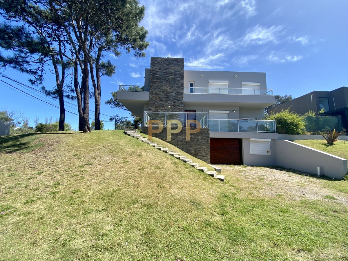 Casa ID.3676 - Casa en alquiler anual en Montoya!!! 