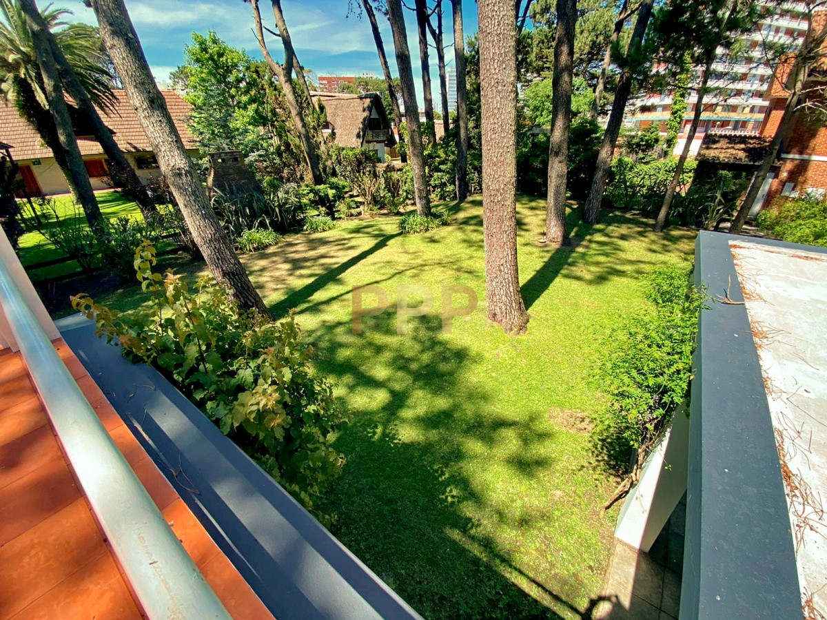 Casa ID.1675 - Casa en Brava, 3 dormitorios y demás con piscina!!!