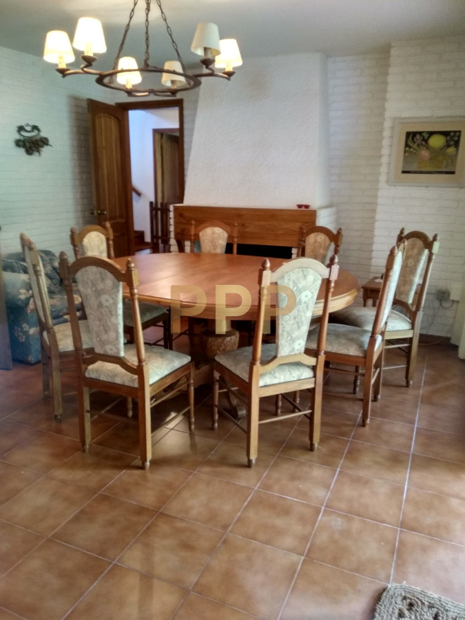 Casa ID.1911 - Casa en Alquiler y Venta en paradas de playa mansa, a pocos metros del mar.