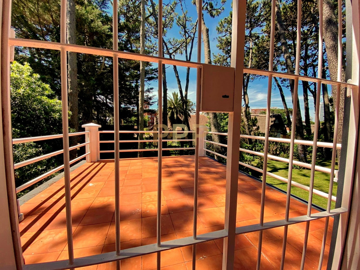 Casa ID.1675 - Casa en Brava, 3 dormitorios y demás con piscina!!!