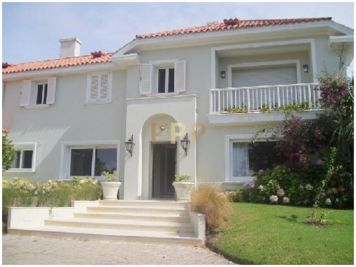 Casa ID.1640 - Espectacular residencia en una de las zonas mas cotizadas de Punta del Este, a metros del mar (Playa Brava).