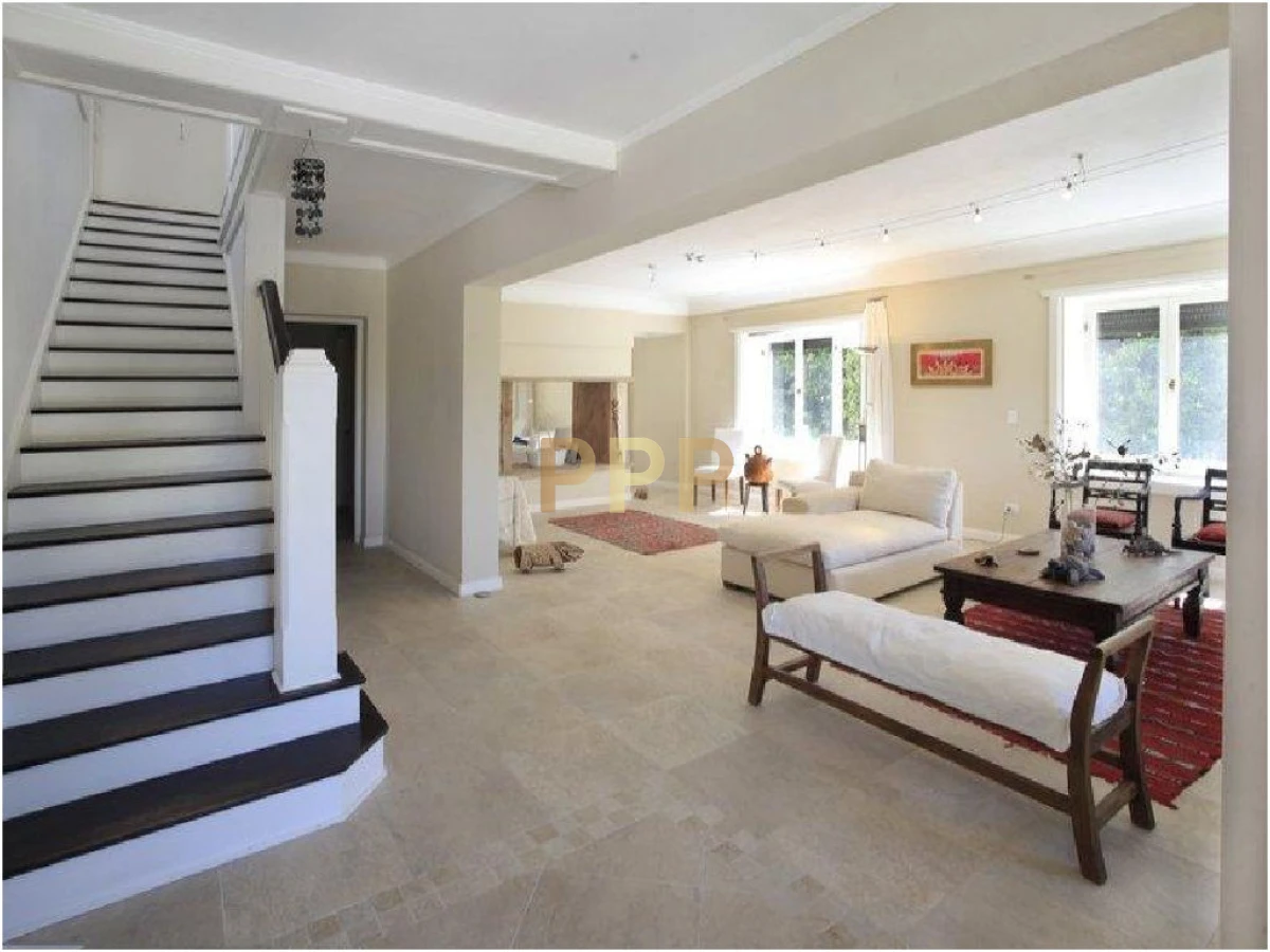Casa ID.1640 - Espectacular residencia en una de las zonas mas cotizadas de Punta del Este, a metros del mar (Playa Brava).