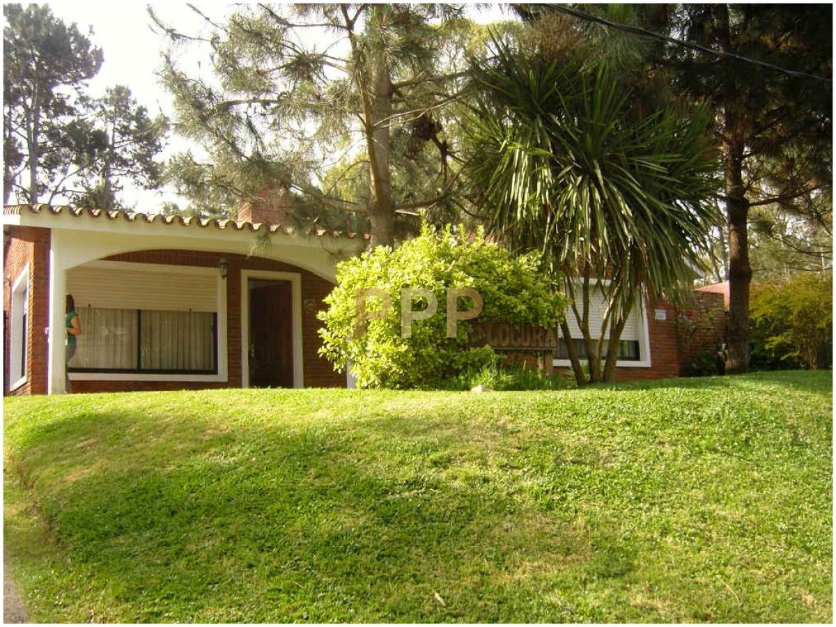 Casa ID.1649 - Casa en venta Zona Pinares. A cinco cuadras del mar! Punta del Este.