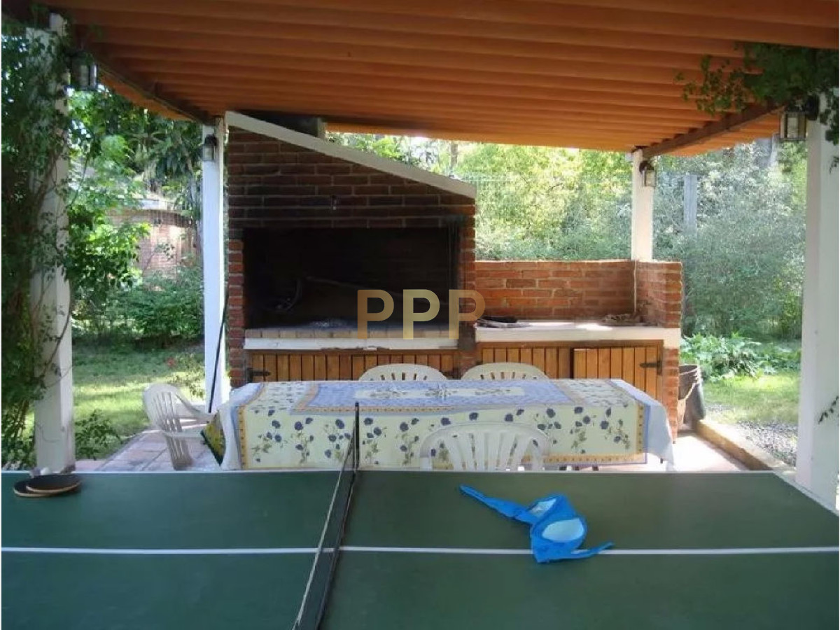 Casa ID.1649 - Casa en venta Zona Pinares. A cinco cuadras del mar! Punta del Este.