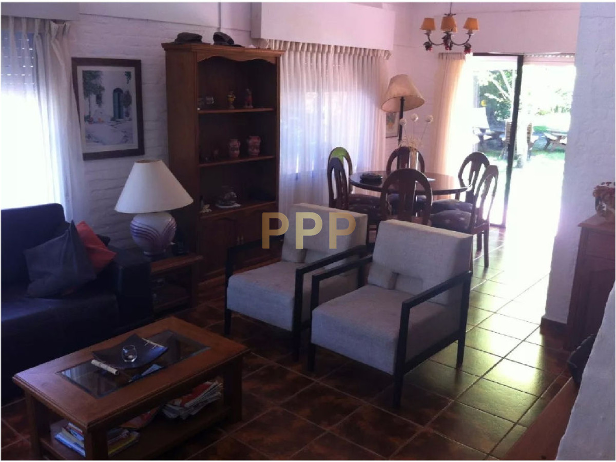 Casa ID.1649 - Casa en venta Zona Pinares. A cinco cuadras del mar! Punta del Este.