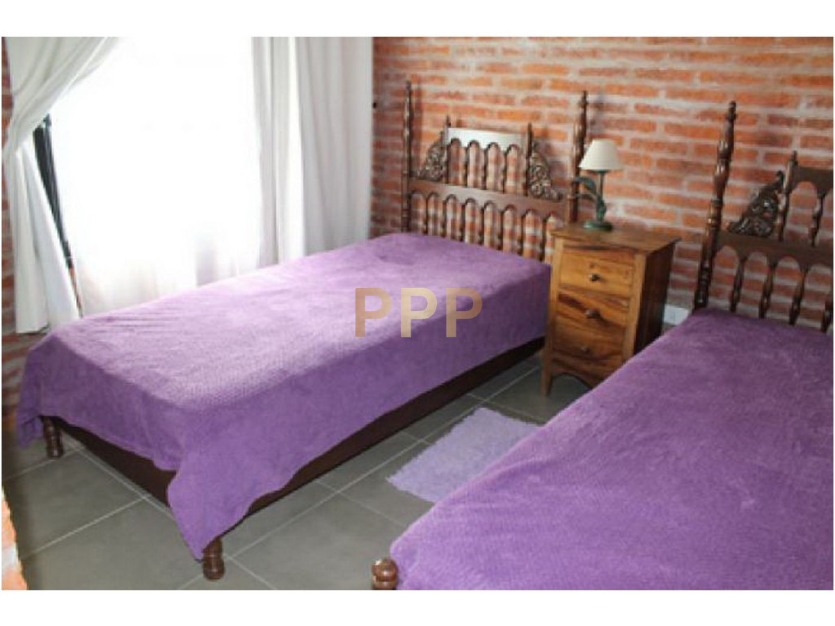 Casa ID.1553 - Casa en Pinares, 3 dormitorios *