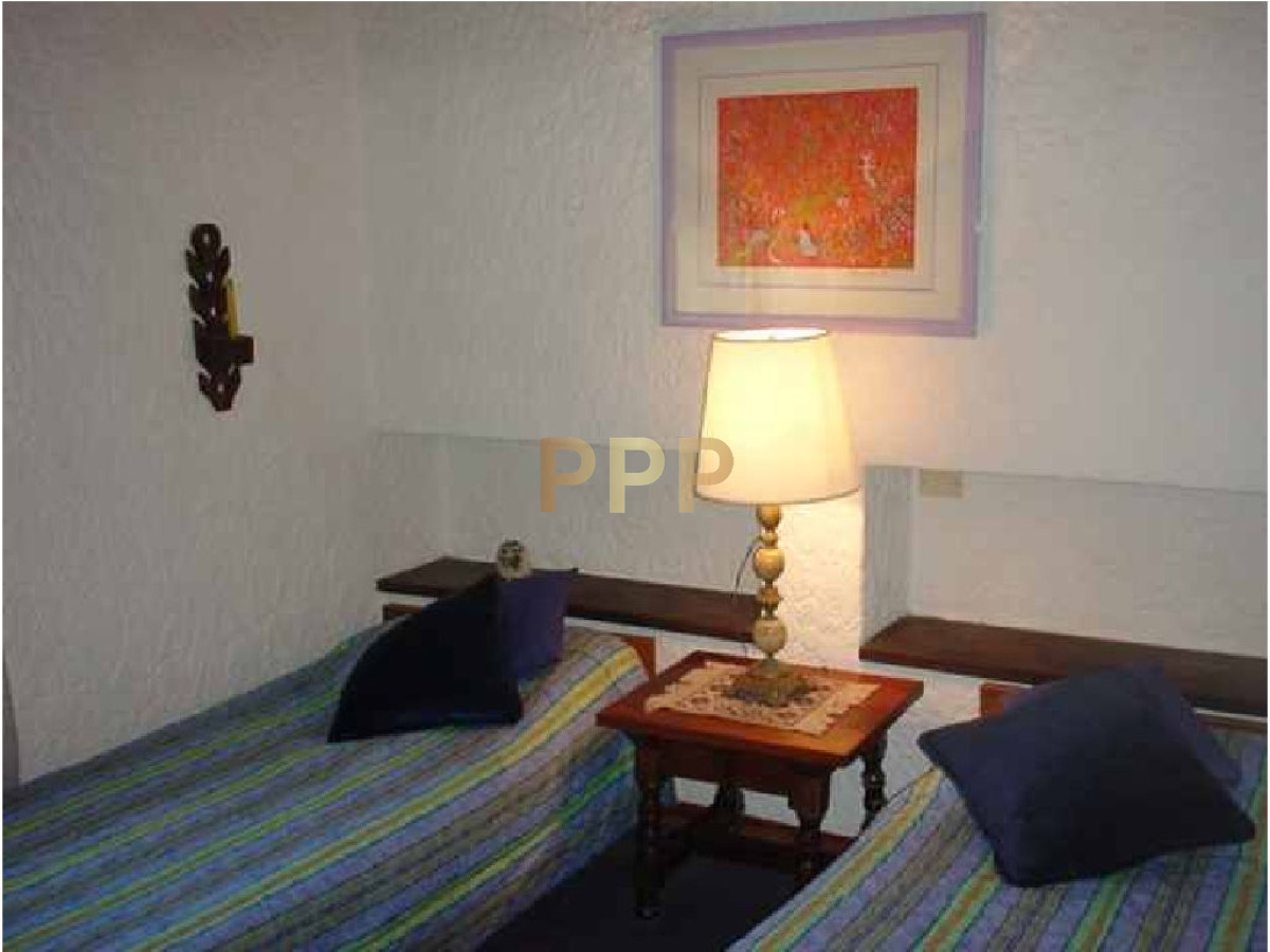 Casa ID.1660 - Casa en Pinares, 5 dormitorios *