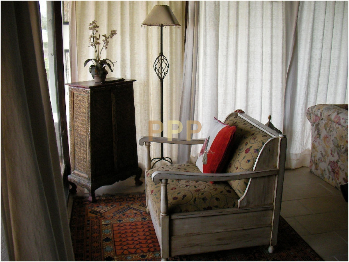 Casa ID.1660 - Casa en Pinares, 5 dormitorios *