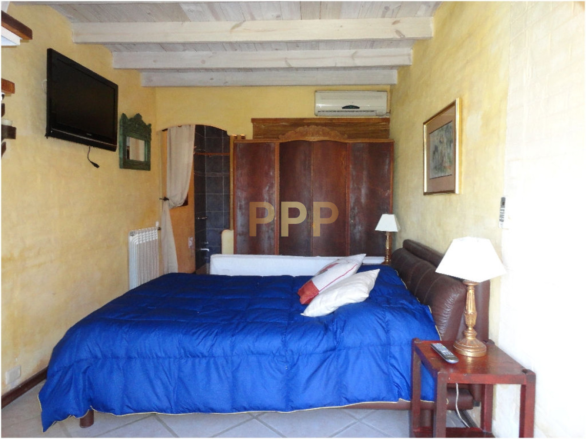 Casa ID.1660 - Casa en Pinares, 5 dormitorios *
