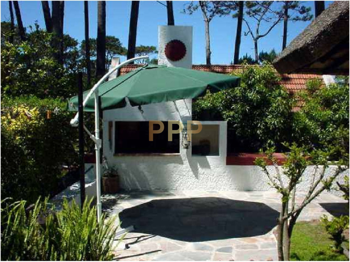 Casa ID.1660 - Casa en Pinares, 5 dormitorios *