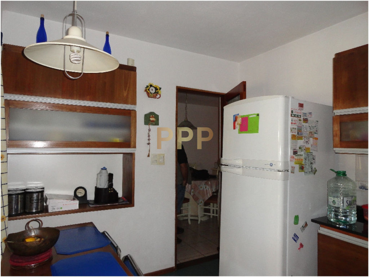 Casa ID.1661 - Se alquila casa de 3 dormitorios con piscina en Pinares, Punta del Este.