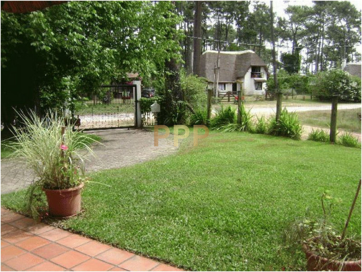 Casa ID.1554 - Casa en Pinares, 3 dormitorios *