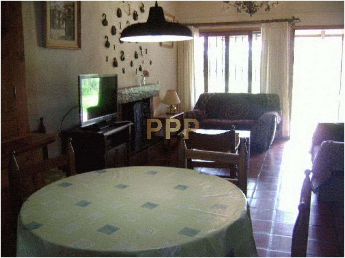 Casa ID.1554 - Casa en Pinares, 3 dormitorios *