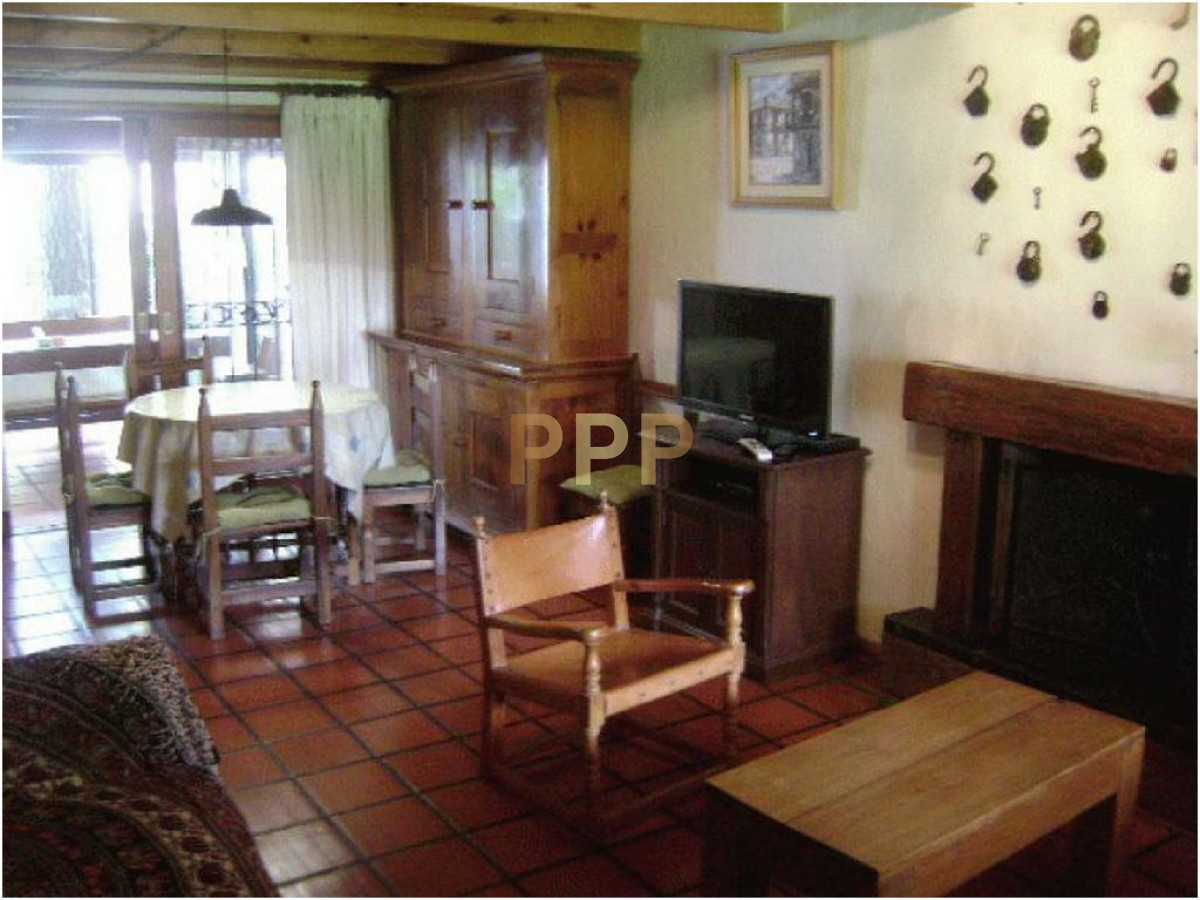 Casa ID.1554 - Casa en Pinares, 3 dormitorios *