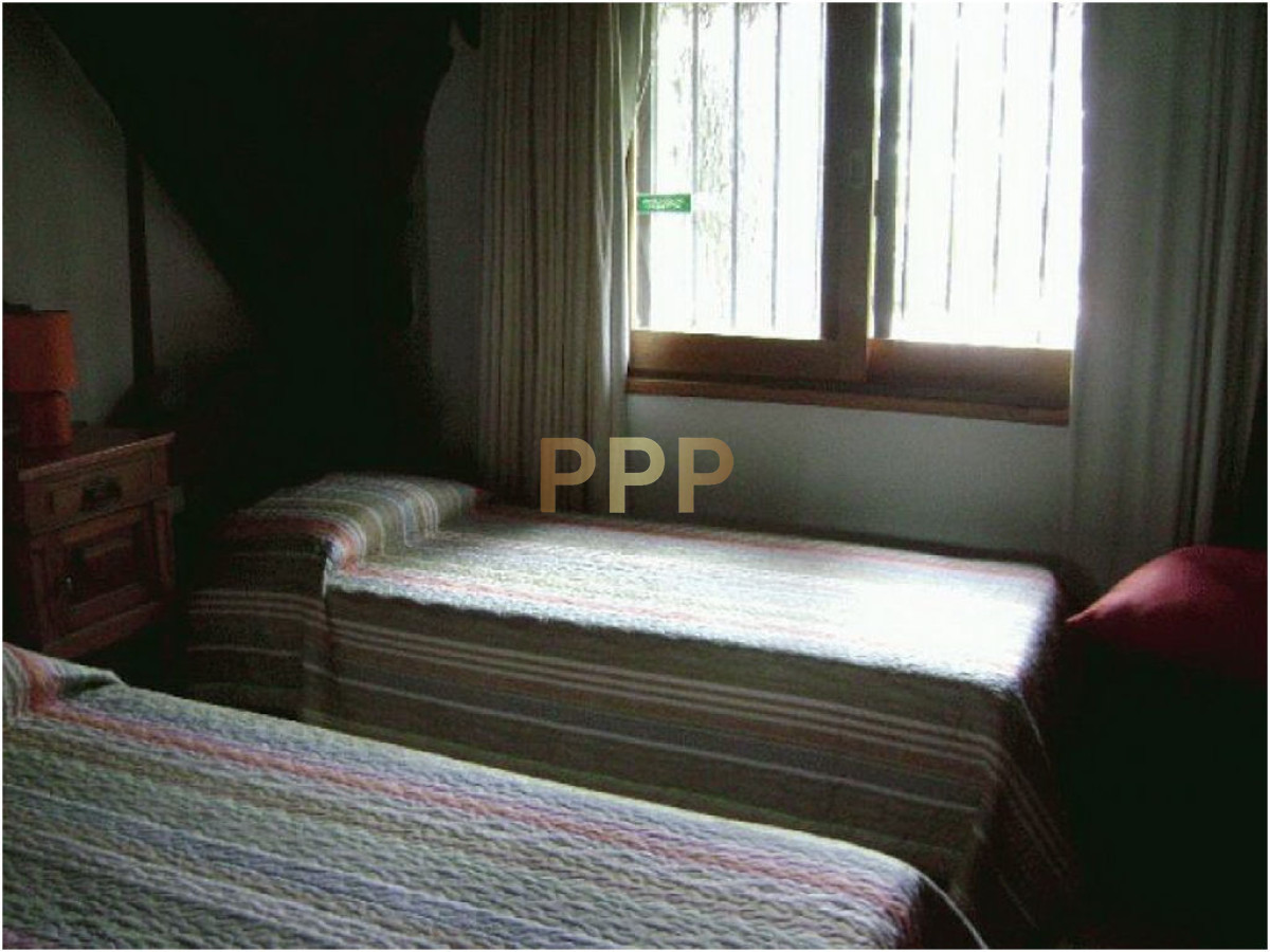 Casa ID.1554 - Casa en Pinares, 3 dormitorios *