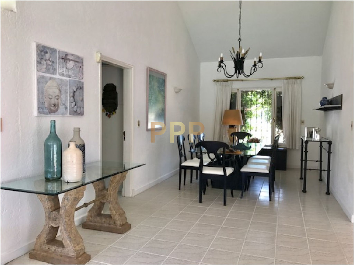 Casa ID.1672 - ALQUILO CASA CON PISCINA EN SAN RAFAEL, PUNTA DEL ESTE 