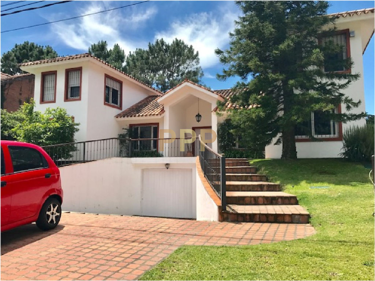Casa ID.1672 - ALQUILO CASA CON PISCINA EN SAN RAFAEL, PUNTA DEL ESTE 