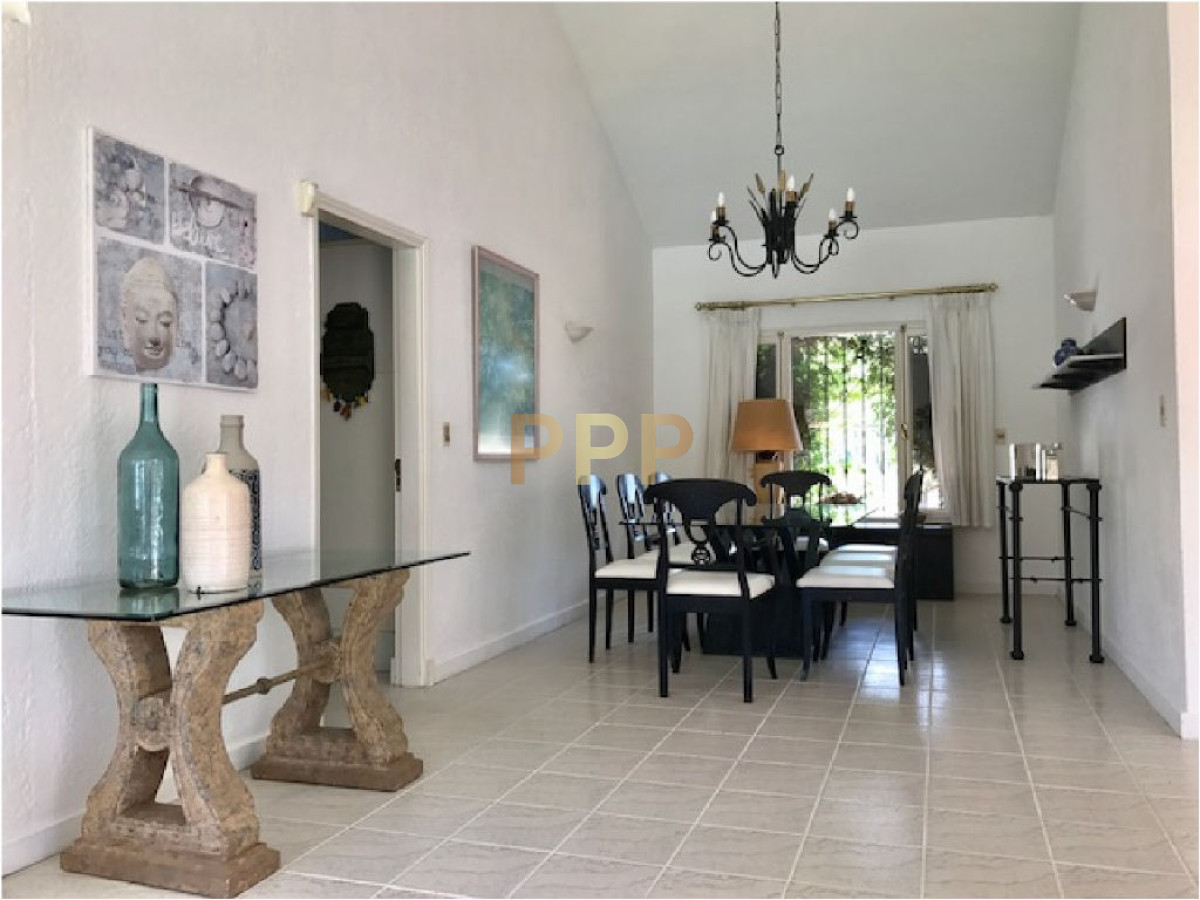 Casa ID.1672 - ALQUILO CASA CON PISCINA EN SAN RAFAEL, PUNTA DEL ESTE 
