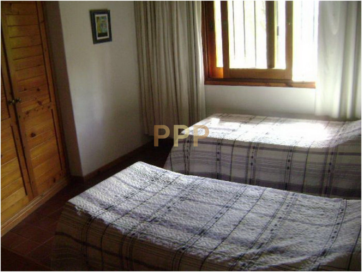 Casa ID.1555 - Casa en Pinares, 3 dormitorios *