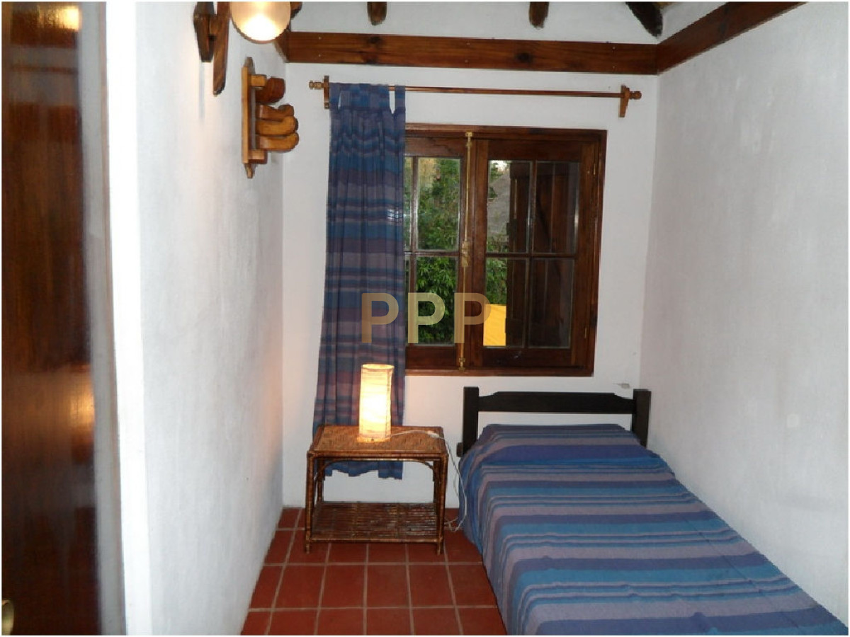 Casa ID.1680 - Se alquila casa de 4 dormitorios en Pinares, Punta del Este.